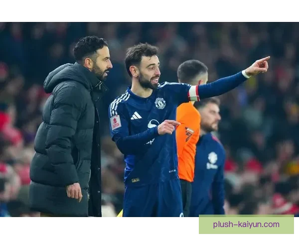 曼联锋线表现分析显示状态回暖，助力球队争夺前四名。